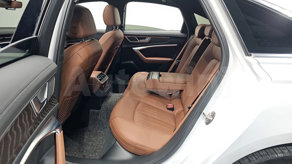 Audi A6(C8) 40 TDI Quattro Premium — снимка 12