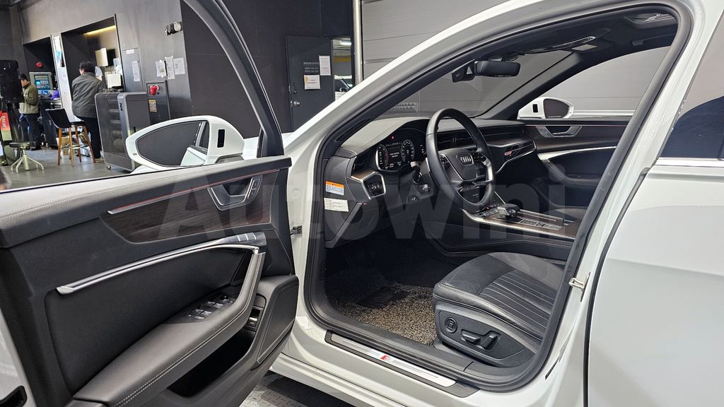 Audi A6(C8) 45 TDI Quattro Premium — снимка 11