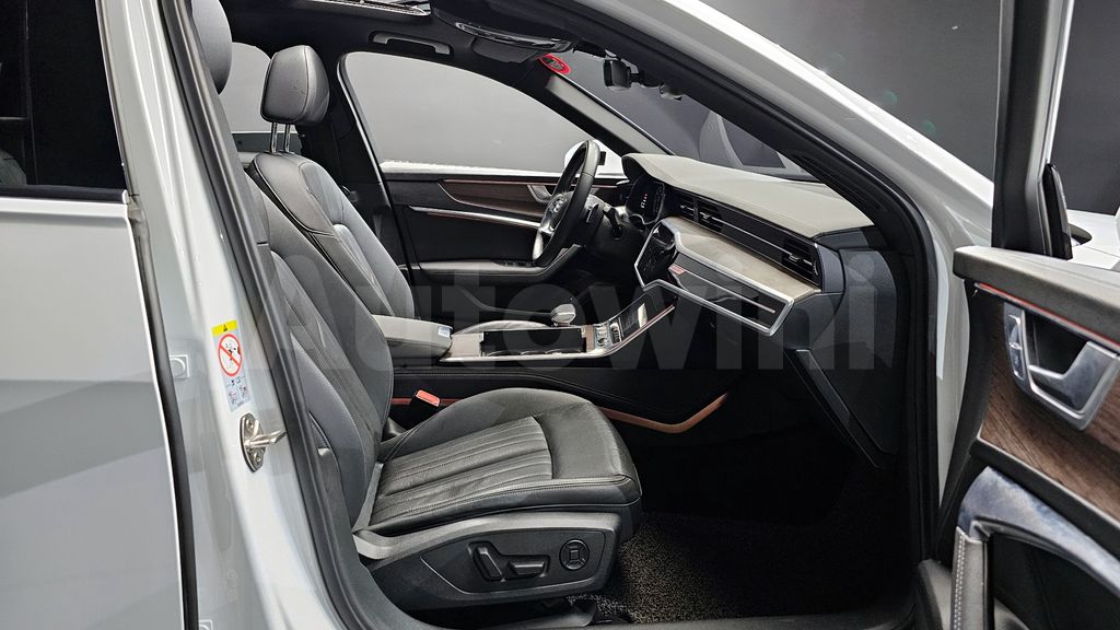 Audi A6(C8) 45 TDI Quattro Premium — снимка 10