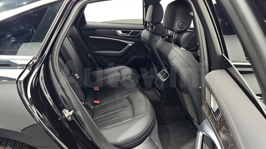 Audi A6(C8) 40 TDI Premium — снимка 11