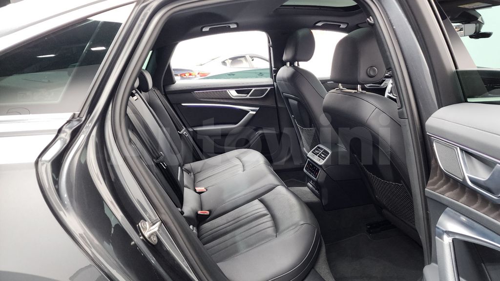 Audi A6(C8) 40 TDI Premium — снимка 12