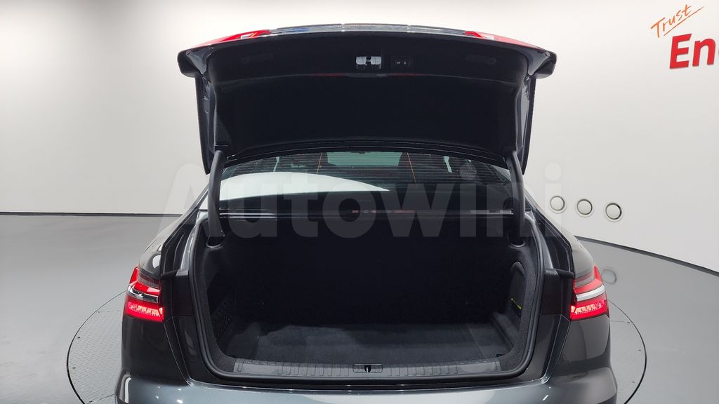 Audi A6(C8) 40 TDI Premium — снимка 20
