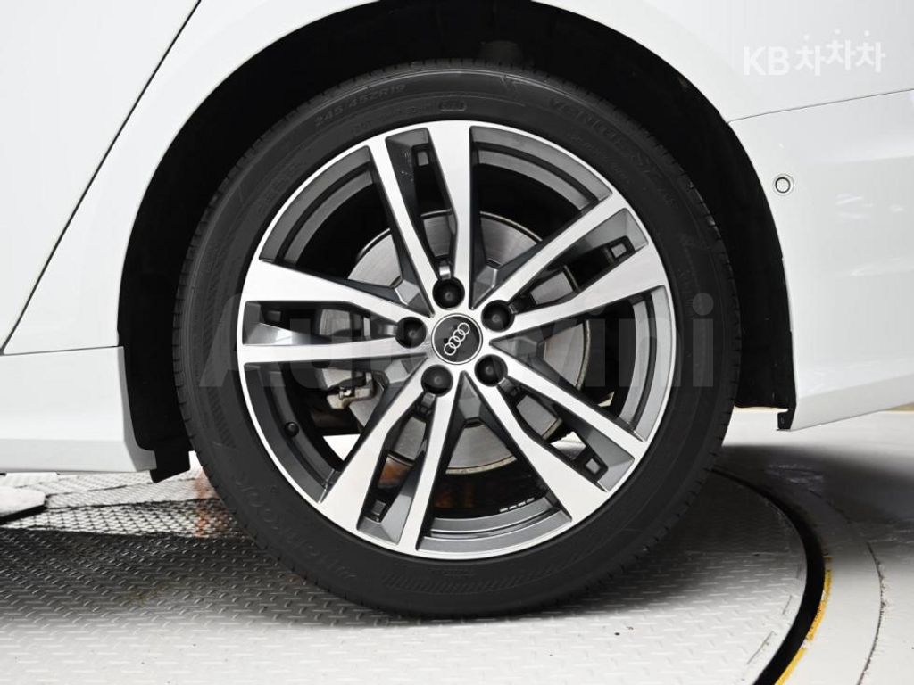 Audi A6(C8) 45 TFSI Quattro Premium — снимка 5