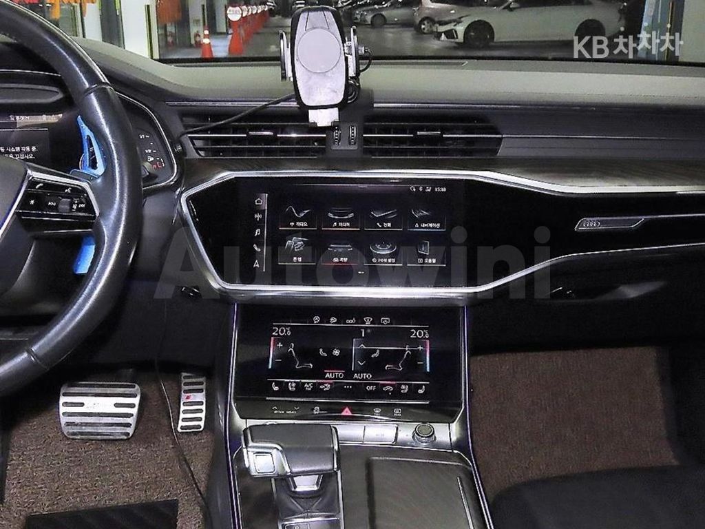 Audi A6(C8) 40 TDI Premium — снимка 11