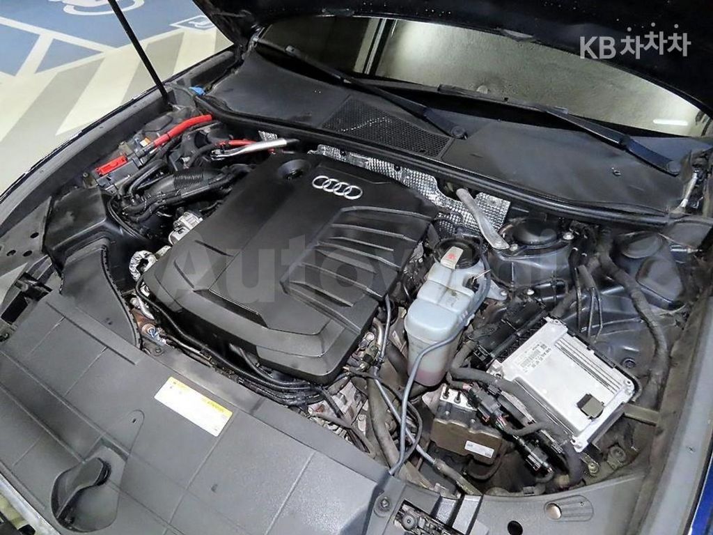 Audi A6(C8) 40 TDI Premium — снимка 19