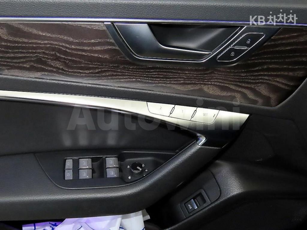 Audi A6(C8) 40 TDI Premium — снимка 14