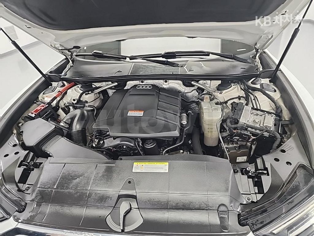 Audi A6(C8) 45 TFSI Quattro Basic — снимка 5