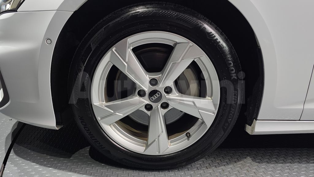 Audi A6(C8) 45 TFSI — снимка 5