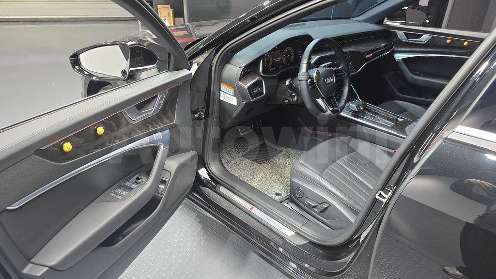 Audi A6(C8) 40 TDI Quattro Premium — снимка 11