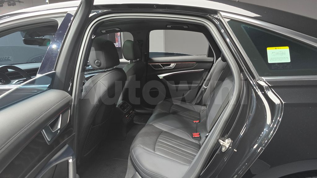 Audi A6(C8) 40 TDI Quattro Premium — снимка 12