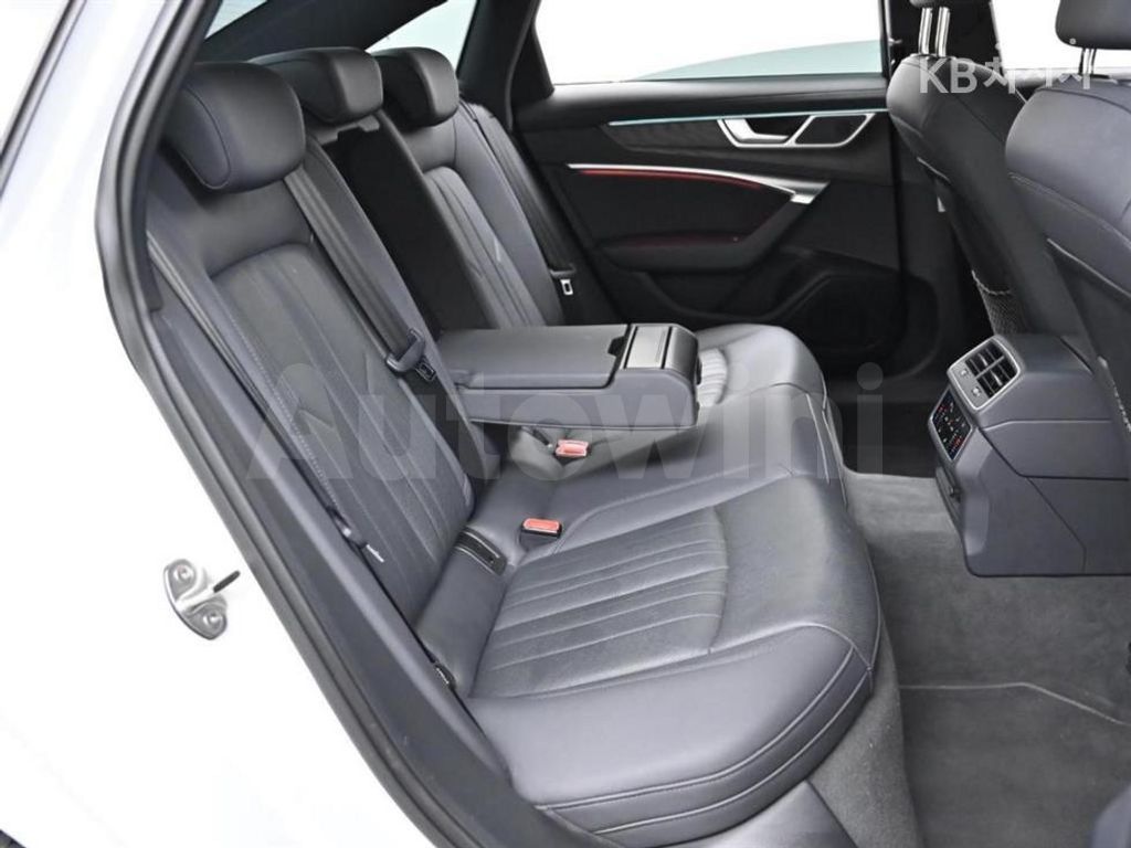 Audi A6(C8) 40 TDI Premium — снимка 12