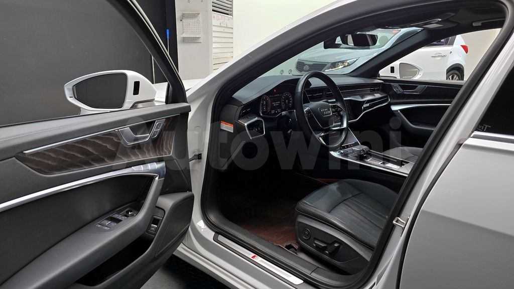 Audi A6(C8) 40 TDI Quattro Premium — снимка 10
