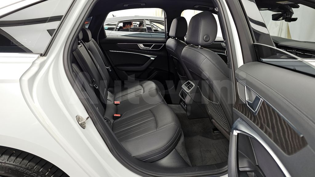 Audi A6(C8) 45 TFSI Quattro Premium — снимка 13