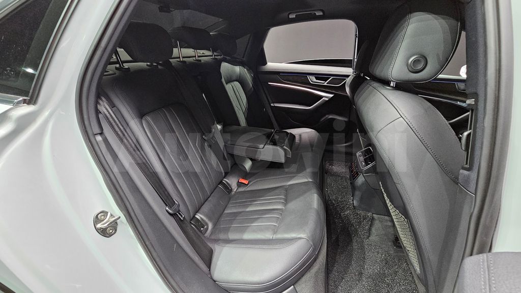 Audi A6(C8) 40 TDI Premium — снимка 19