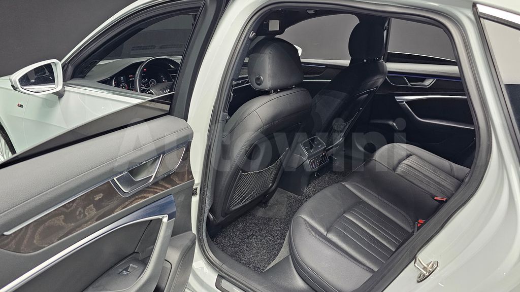 Audi A6(C8) 40 TDI Premium — снимка 17