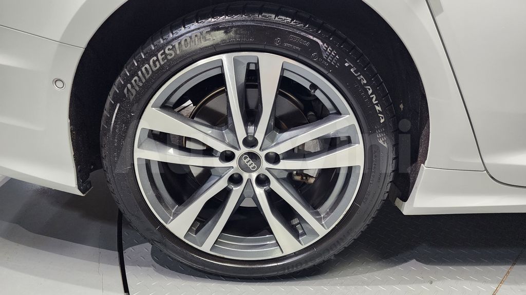 Audi A6(C8) 45 TFSI Premium — снимка 5