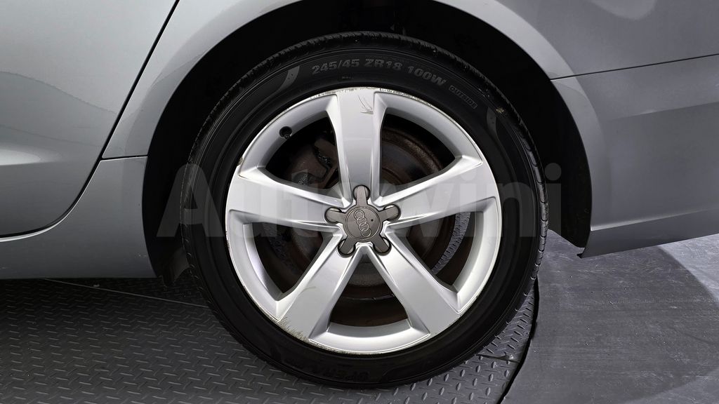 Audi New A6 2.0 TDI Dynamic C7 — снимка 5
