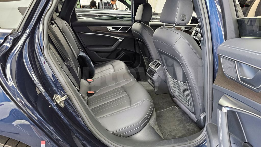 Audi A6(C8) 45 TDI Quattro Premium — снимка 12