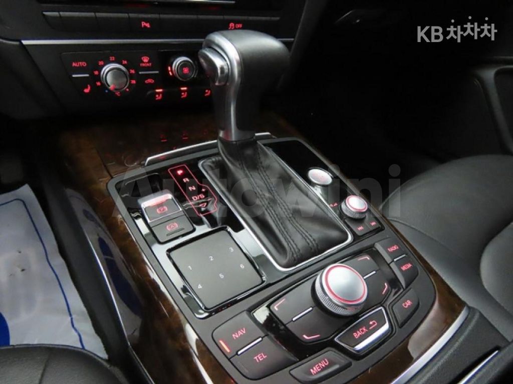 Audi A6 2.0 TFSI Quattro Quattro Dynamic C7(13Y~) — снимка 9