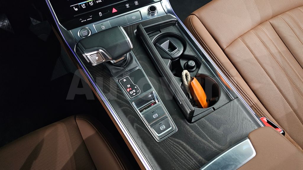 Audi A6(C8) 40 TDI Premium — снимка 9