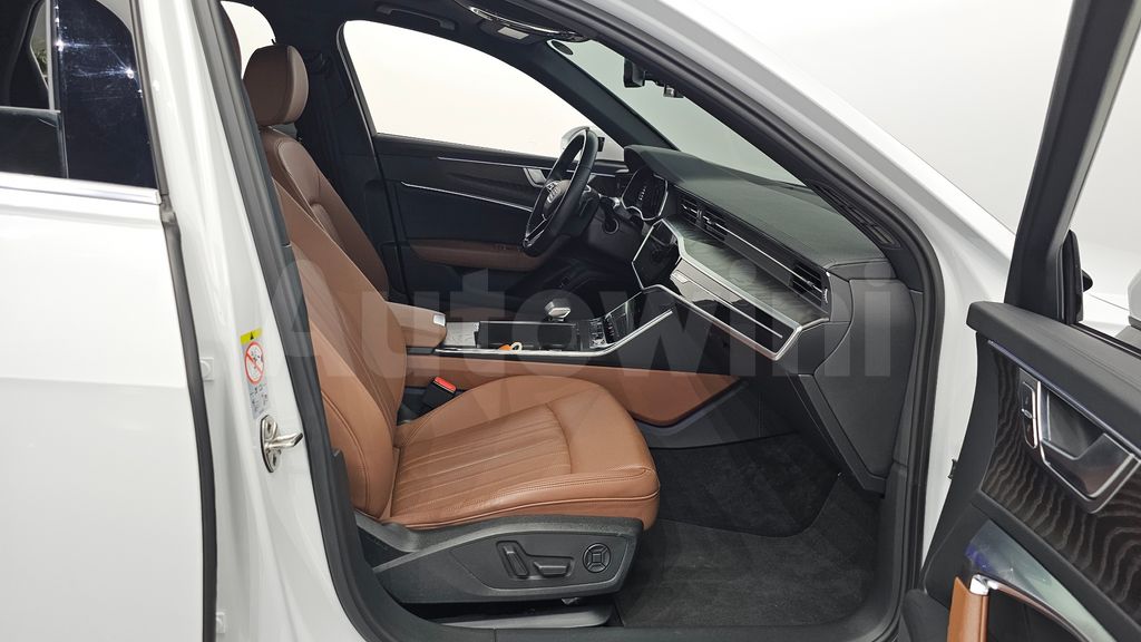 Audi A6(C8) 40 TDI Premium — снимка 11