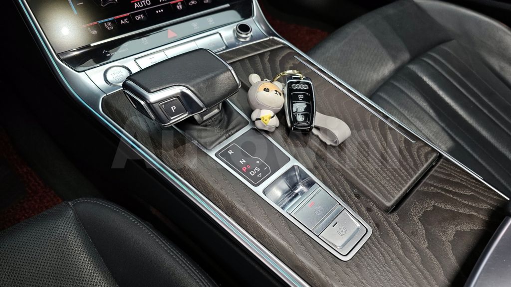 Audi A6(C8) 40 TDI Quattro Premium — снимка 9