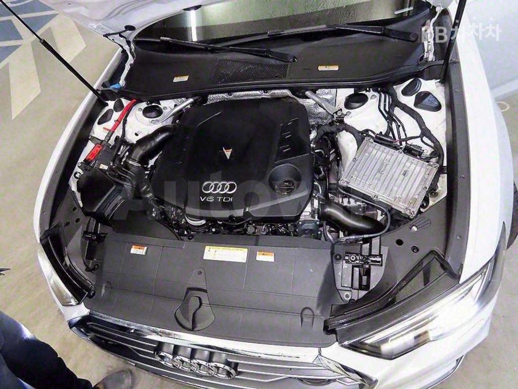 Audi A6(C8) 45 TDI Quattro Premium — снимка 19