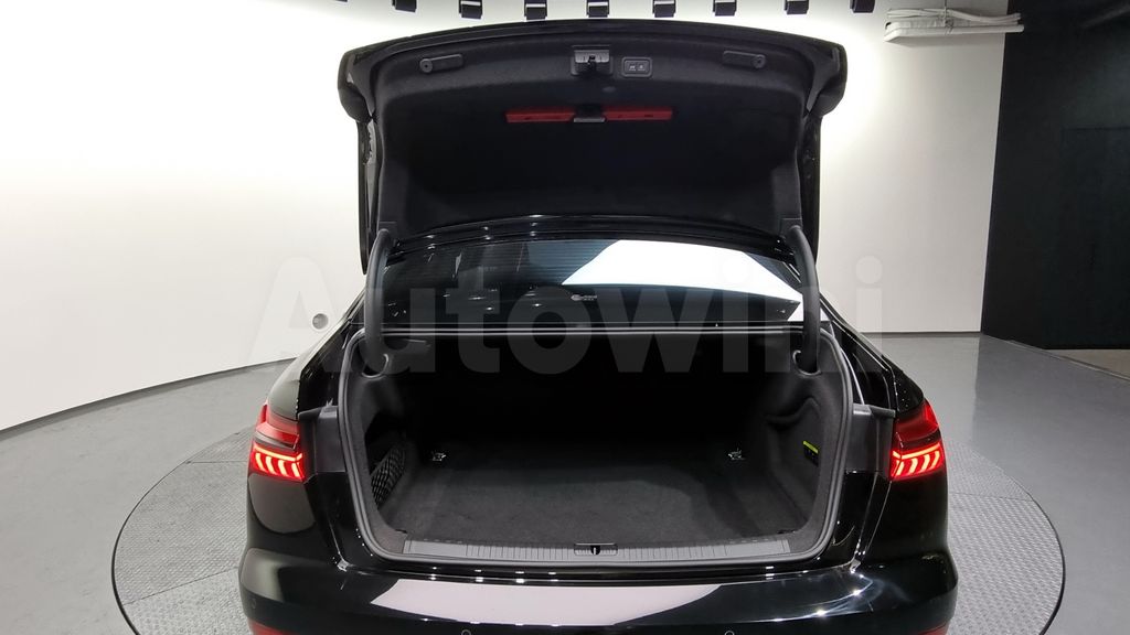 Audi A6(C8) 40 TDI — снимка 20