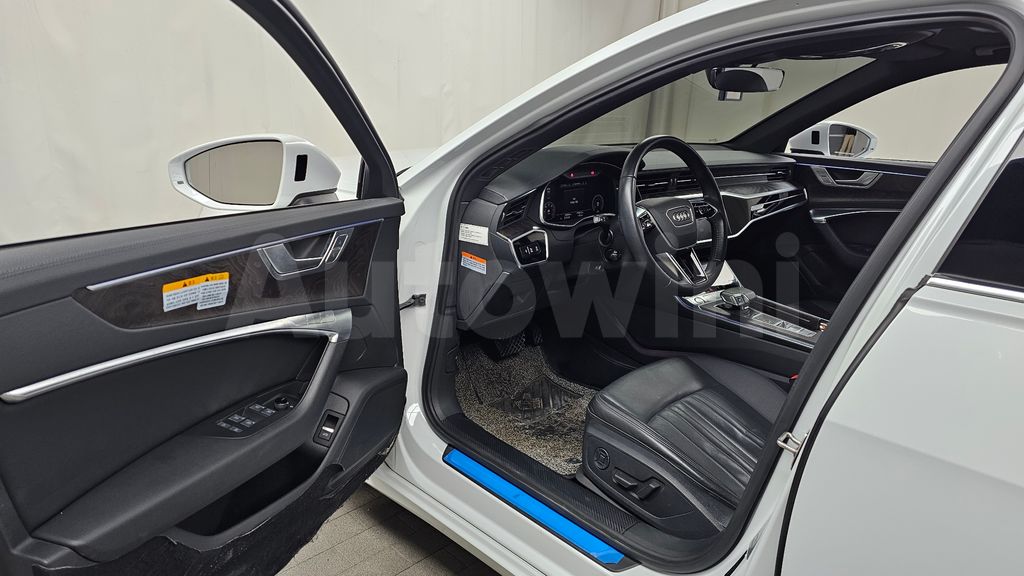 Audi A6(C8) 40 TDI Premium — снимка 10