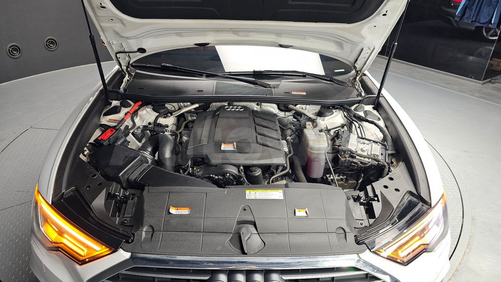 Audi A6(C8) 45 TFSI — снимка 6