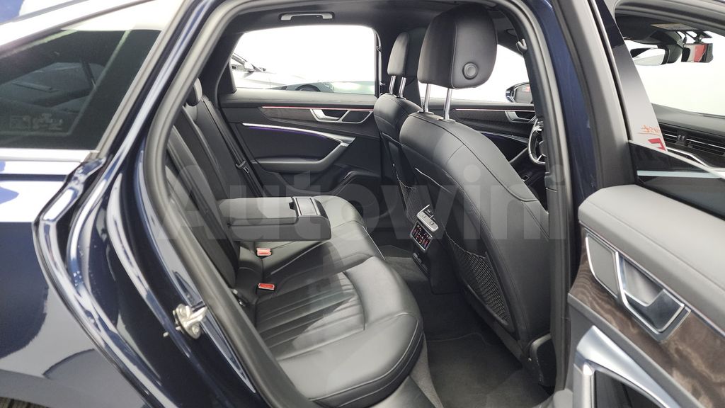 Audi A6(C8) 40 TDI Premium — снимка 12