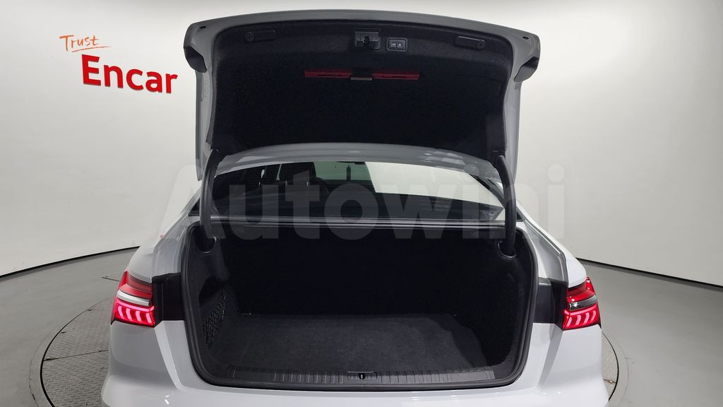 Audi A6(C8) 40 TDI Premium — снимка 20