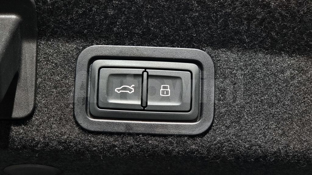 Audi A6(C8) 40 TDI Premium — снимка 20