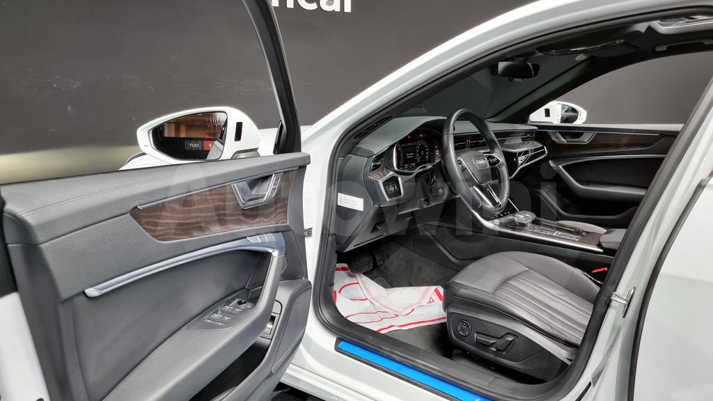 Audi A6(C8) 40 TDI Premium — снимка 11