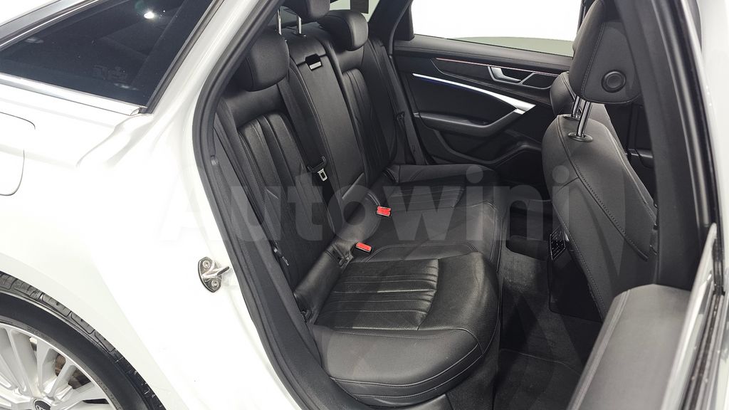 Audi A6(C8) 40 TDI Quattro Premium — снимка 12