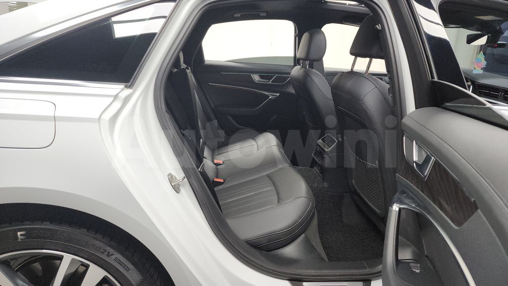 Audi A6(C8) 45 TFSI Premium — снимка 12