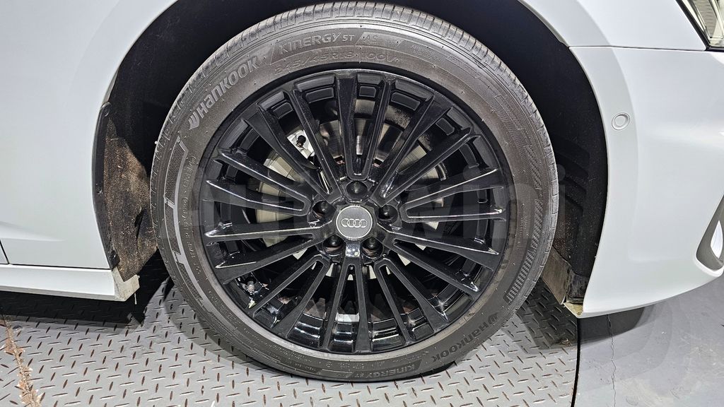 Audi A6(C8) 40 TDI — снимка 5
