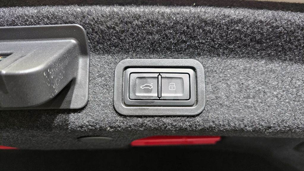 Audi A6(C8) 45 TDI Quattro Premium — снимка 19