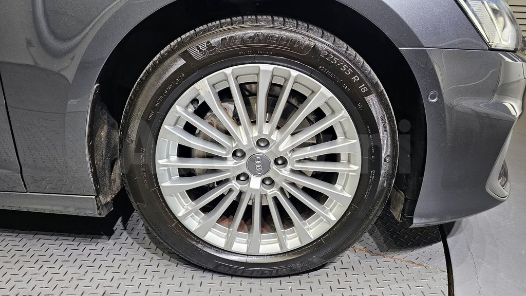 Audi A6(C8) 40 TDI Quattro Premium — снимка 5