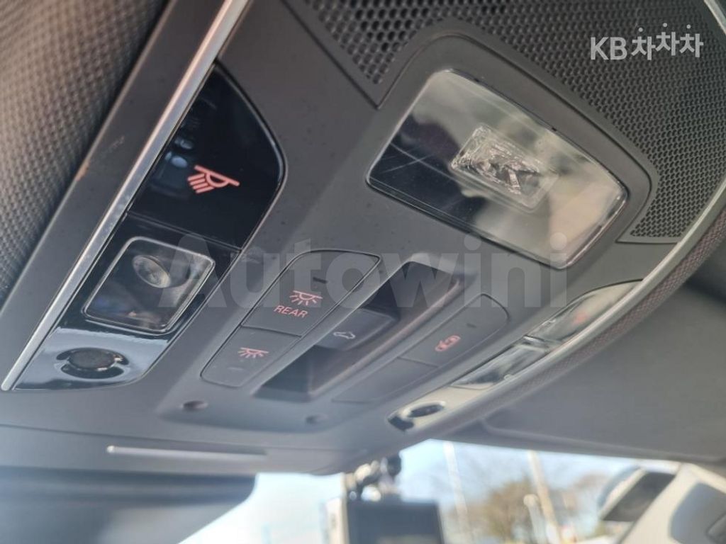 Audi A6 40 TDI Quattro Sports C7(15~) — снимка 18