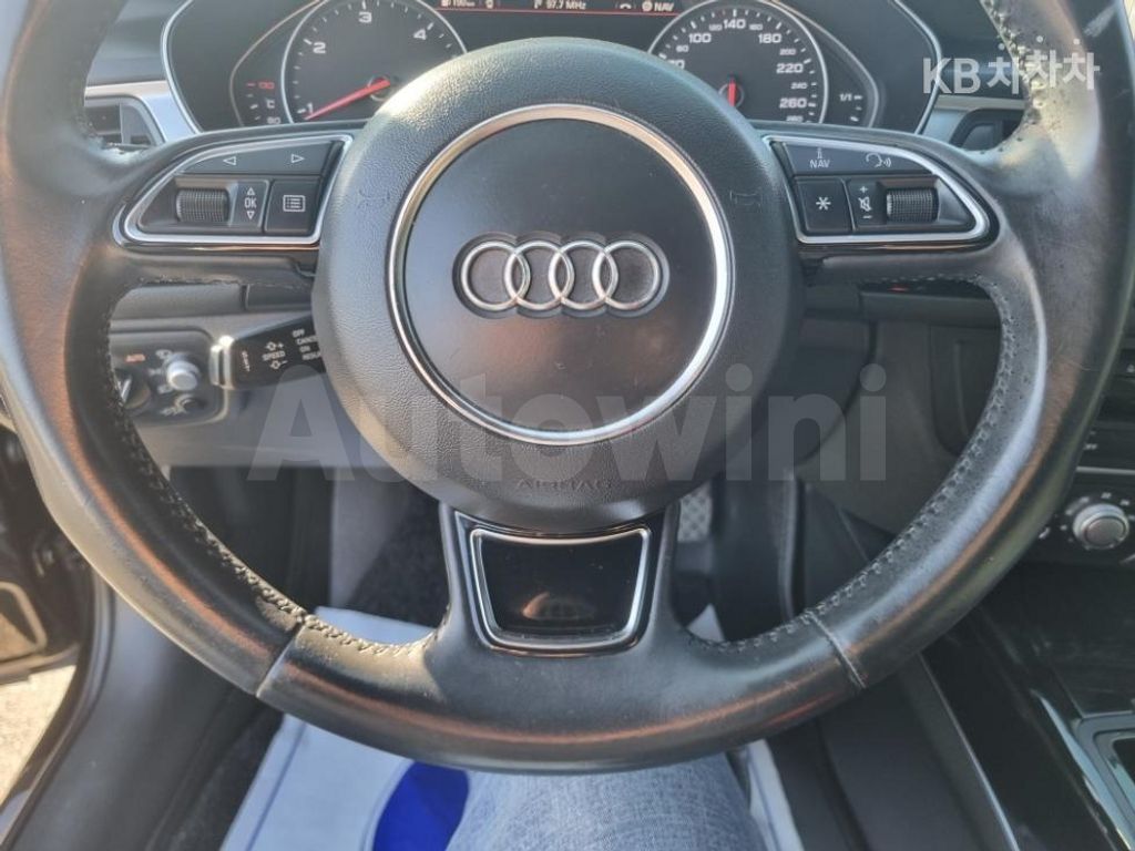 Audi A6 40 TDI Quattro Sports C7(15~) — снимка 15