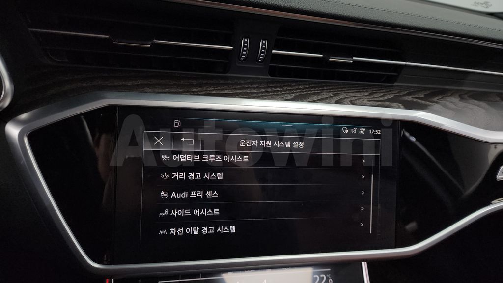 Audi A6(C8) 40 TDI Premium — снимка 16