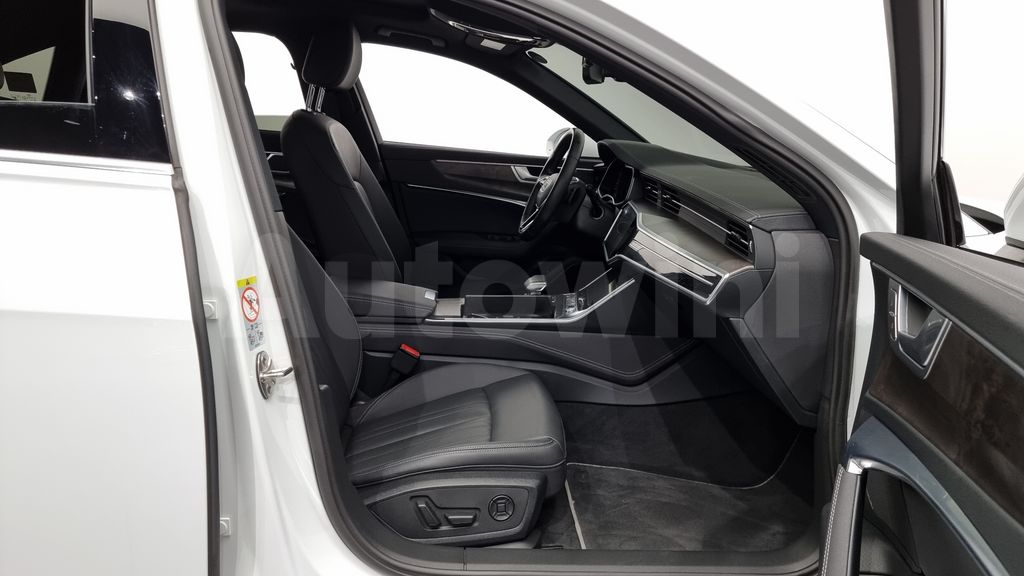 Audi A6(C8) 45 TDI Quattro Premium — снимка 17