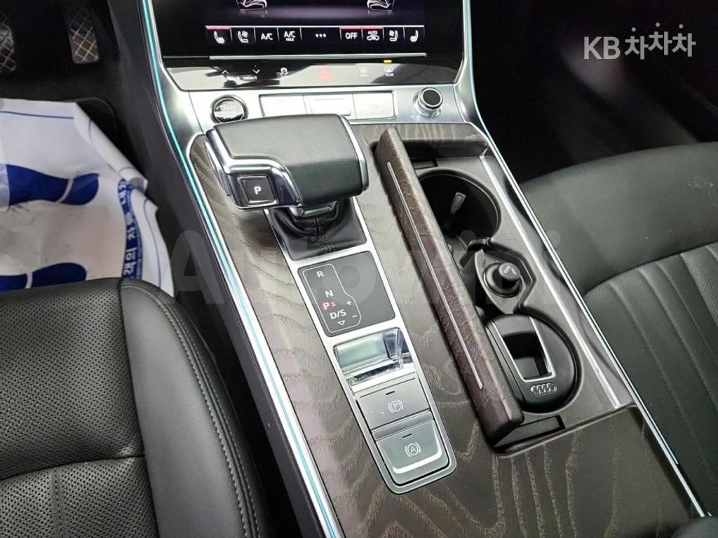 Audi A6(C8) 40 TDI Premium — снимка 8