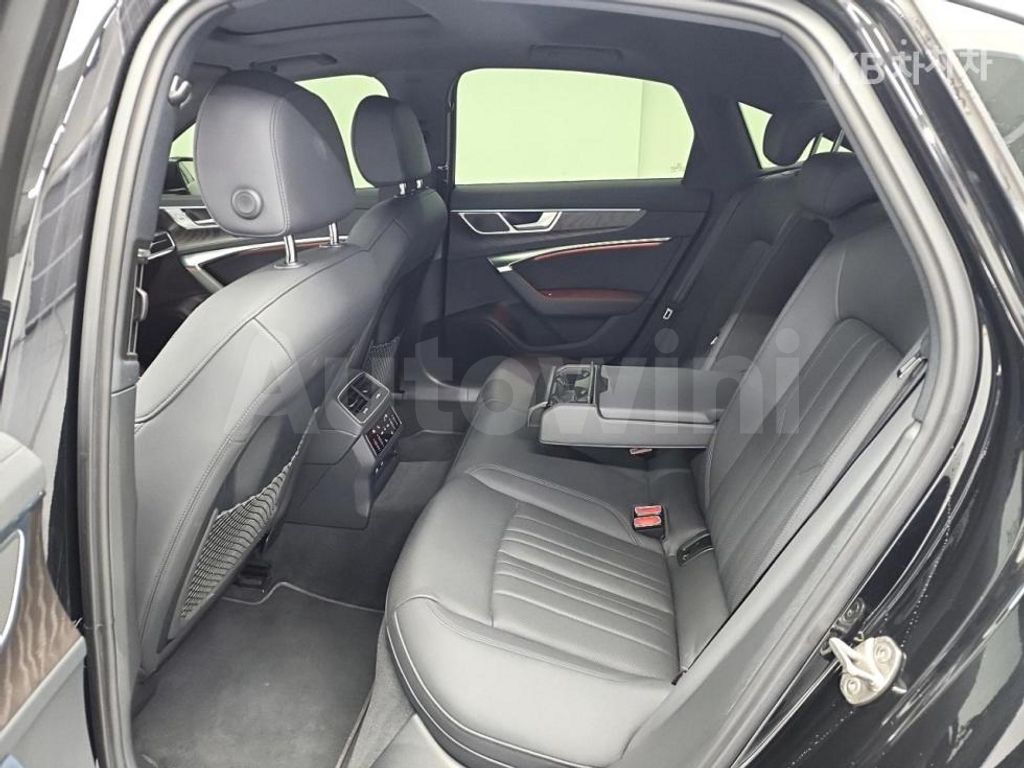 Audi A6(C8) 40 TDI Premium — снимка 12