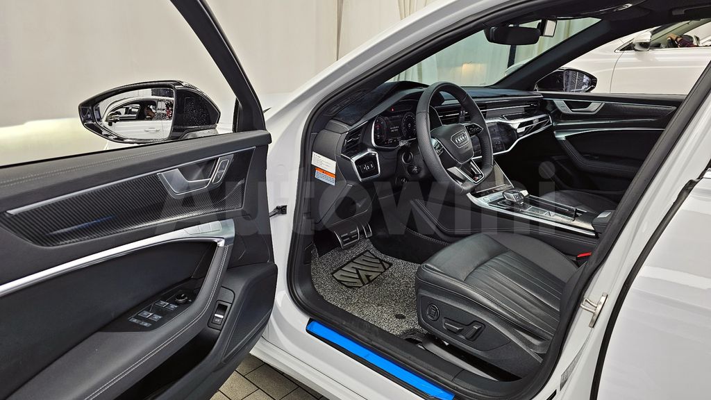 Audi A6(C8) 45 TDI Quattro Premium — снимка 16