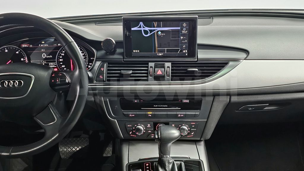 Audi New A6 2.0 TDI C7 — снимка 16