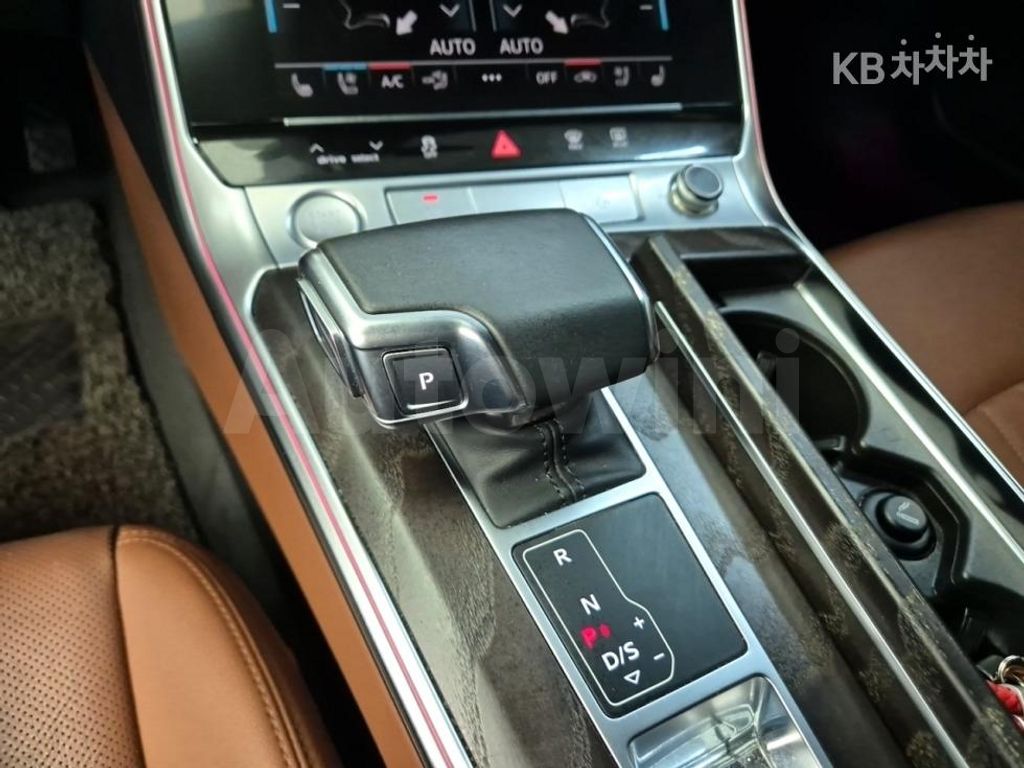 Audi A6(C8) 40 TDI Premium — снимка 8