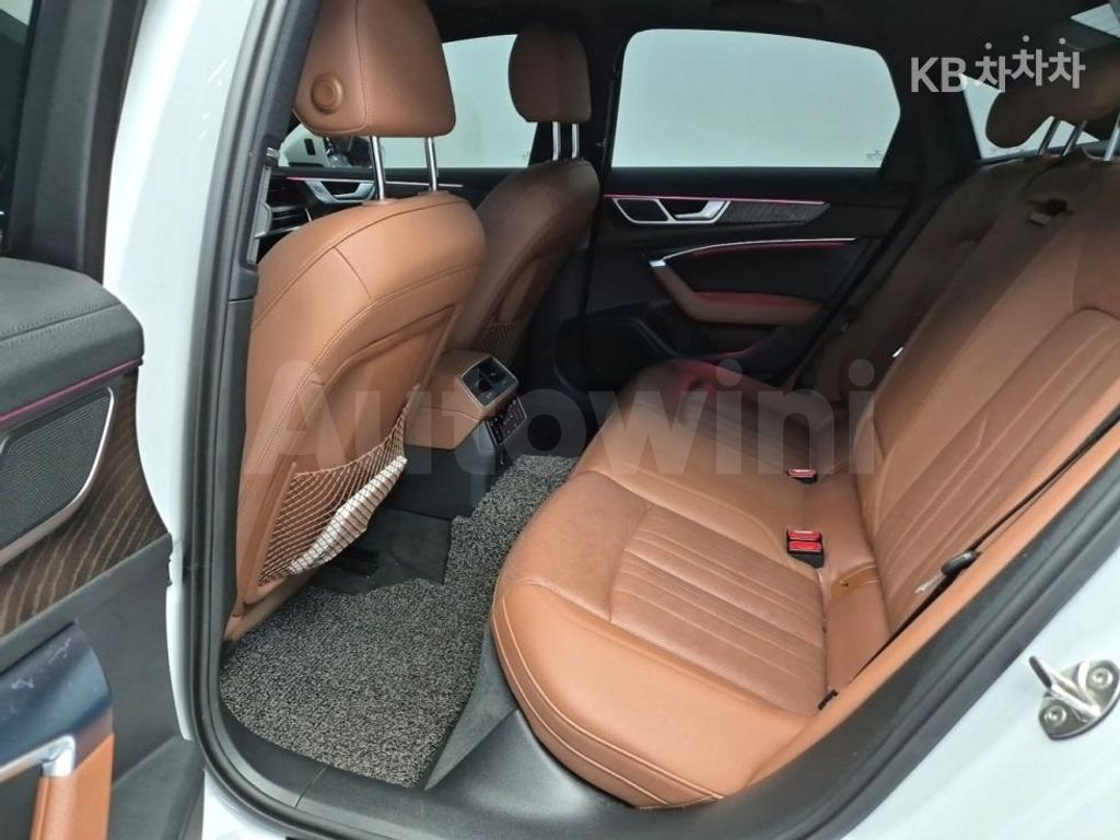 Audi A6(C8) 40 TDI Premium — снимка 12