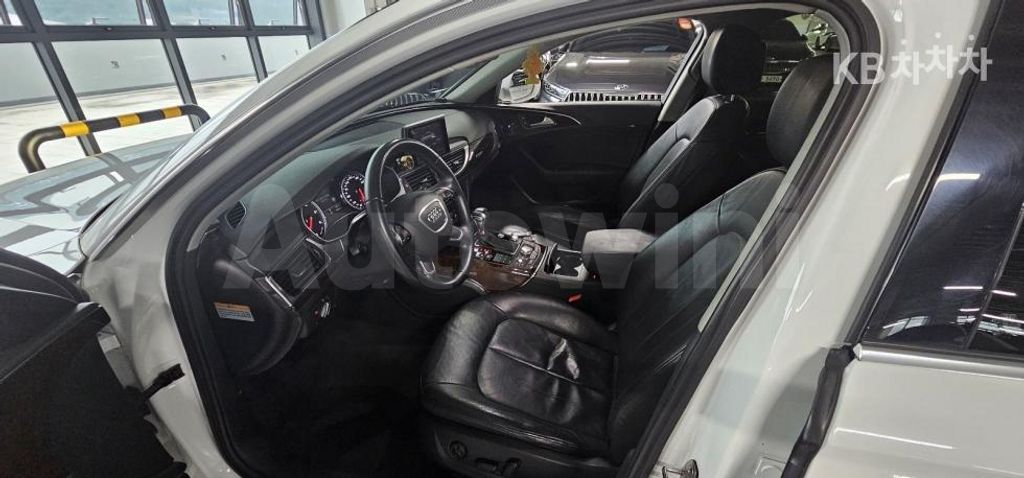 Audi A6 3.0 TFSI Quattro C7 (11Y~Present) — снимка 14